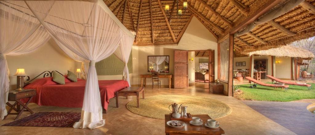 Honeymoon Cottage room - Image 2