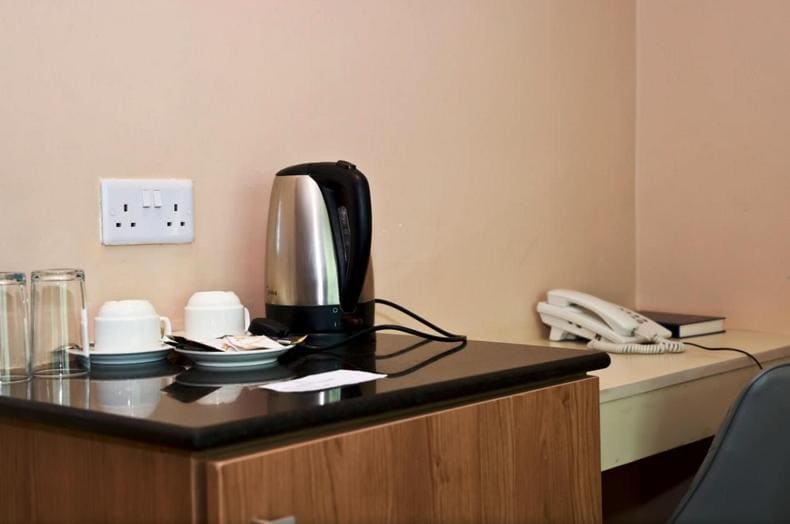 Standard Twin Room room - Image 2