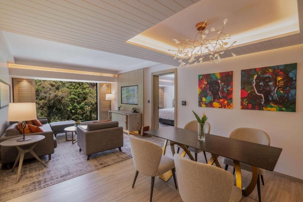 Two-Bedroom King Suite room - Image 2