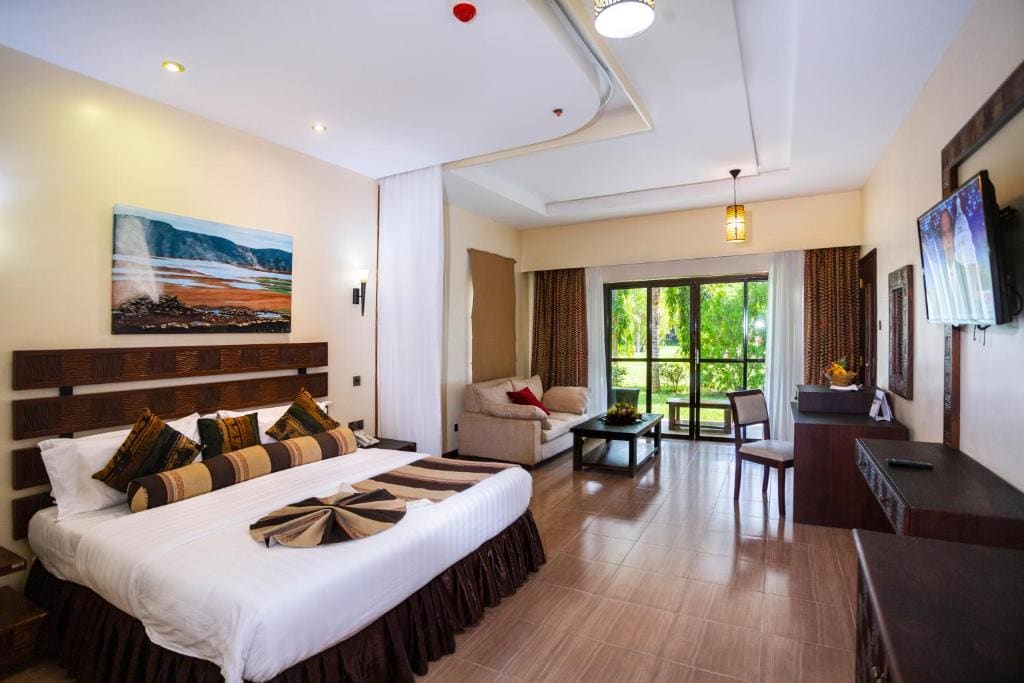 Standard Double or Twin Room with Balcony room - Image 3
