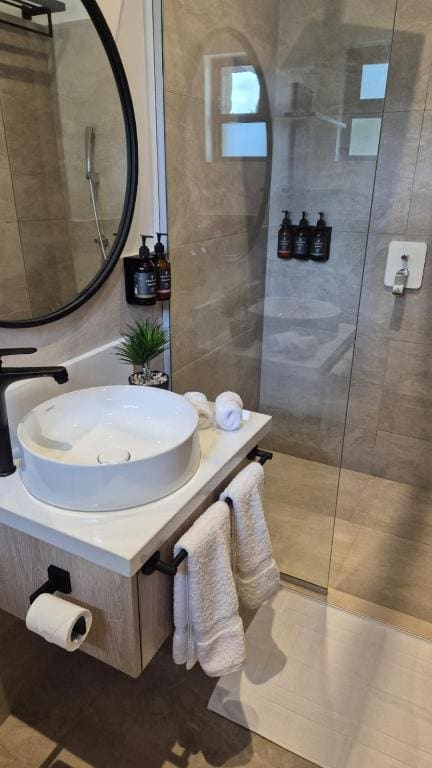 Deluxe Double Room with Balcony room - Image 1