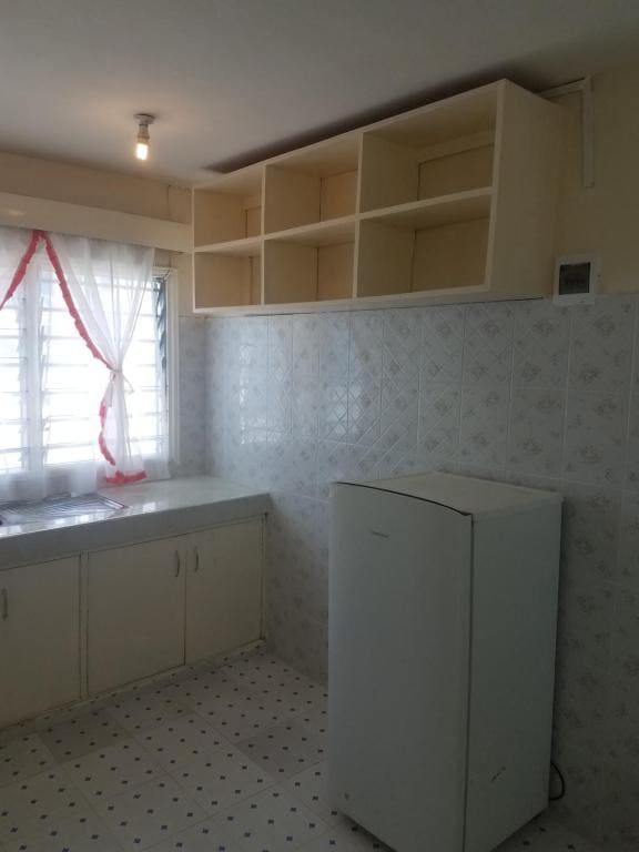 Double Room with Shared Bathroom room - Image 2