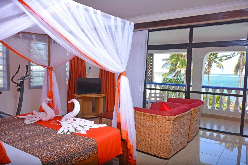 Deluxe Double Room with Balcony and Sea View room - Image 1