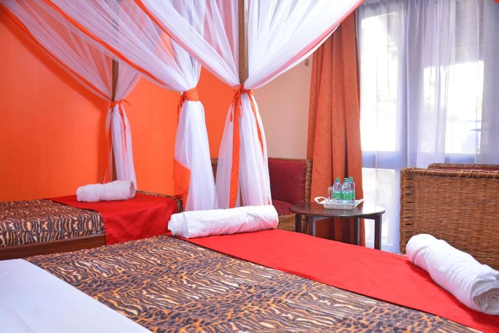 Deluxe Twin Room room - Image 1