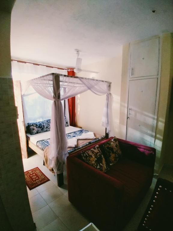 Studio with Garden View room - Image 1