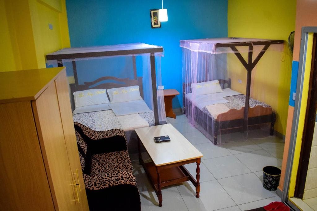 Deluxe Double Room with Extra Bed room - Image 2