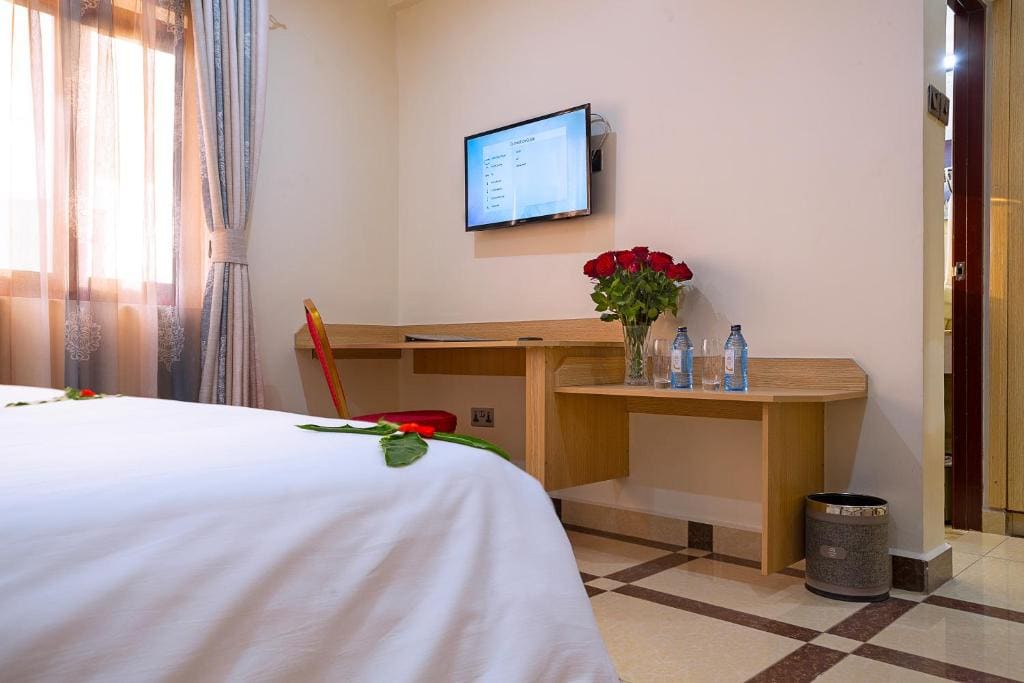 Standard Twin Room room - Image 2