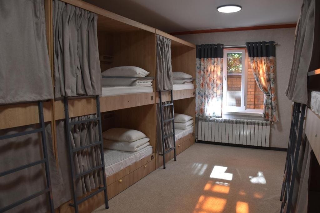 10 Bed Female Dormitory Room room - Image 2