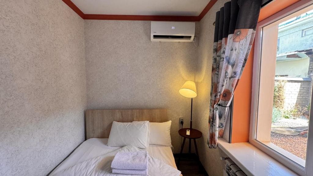 Male Dormitory Room room - Image 1