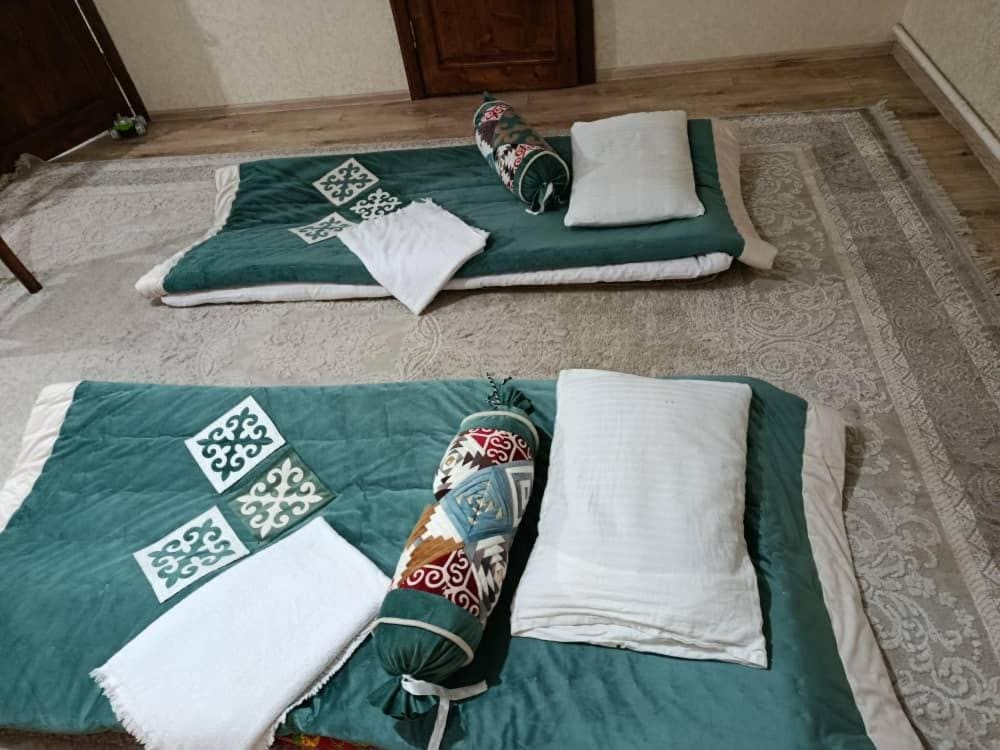 Twin Room with Mountain View room - Image 2