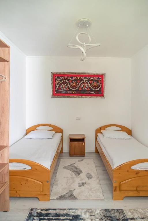 Double Room with Two Double Beds room - Image 3