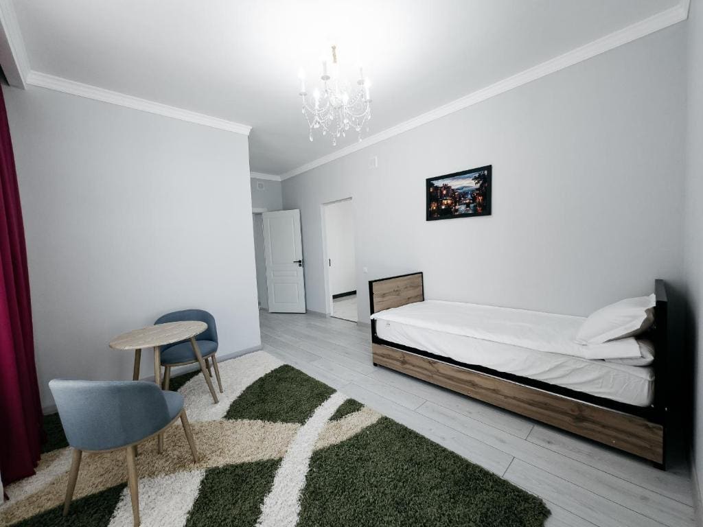 Suite room - Image 1
