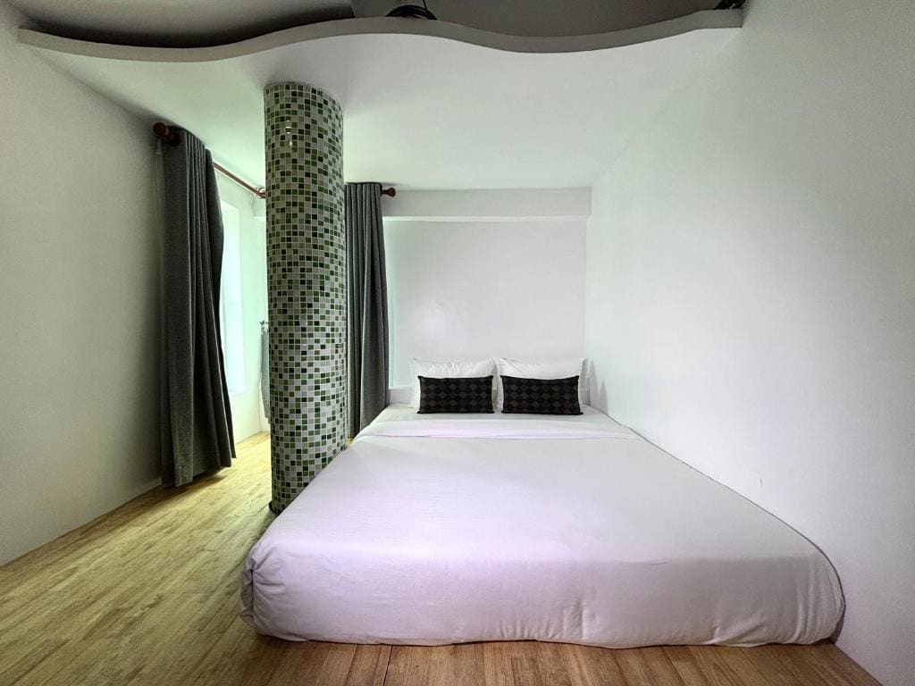 Deluxe Single Room room - Image 2