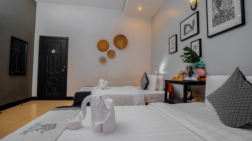 Deluxe Twin Room room - Image 1
