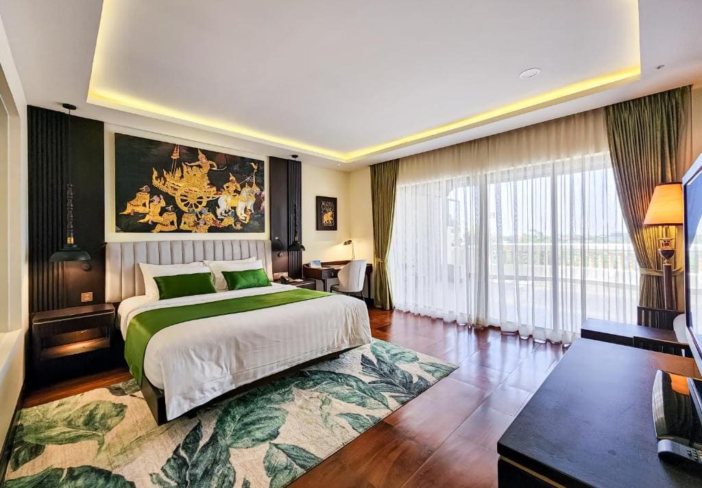 Club Suite room - Image 3