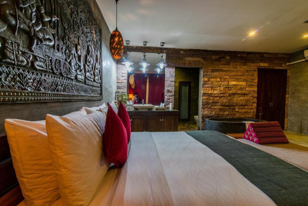 Presidential Suite Private Balcony - Free Pickup from Bus Station room - Image 3