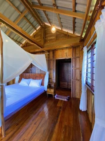 Double Room with Balcony and Sea View room - Image 2