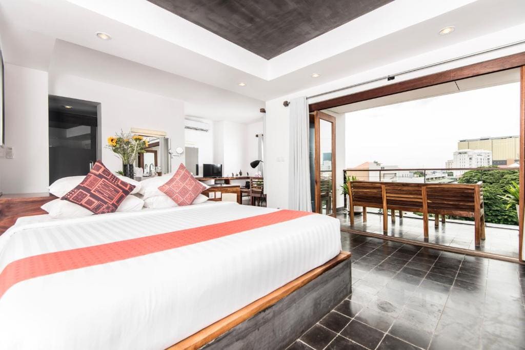 Suite room - Image 1