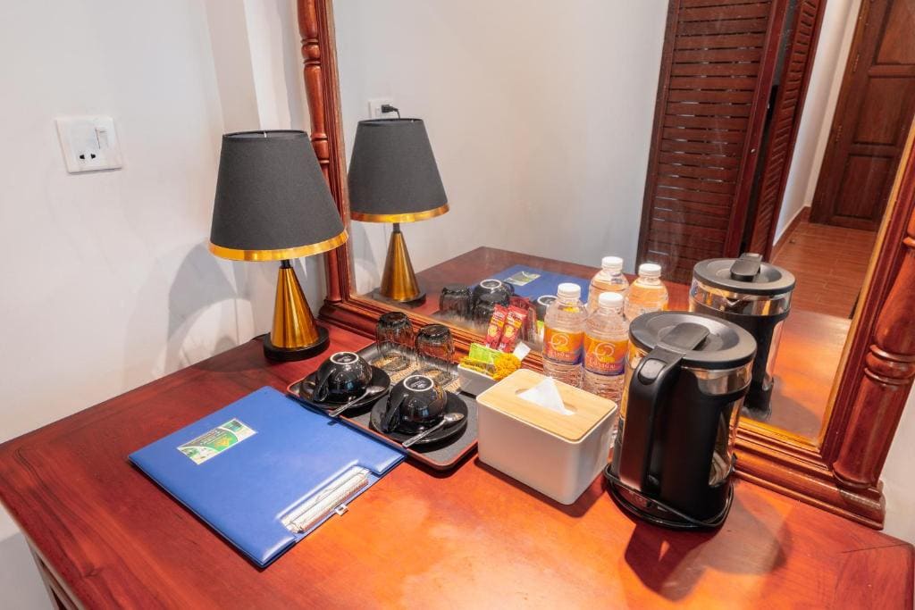Deluxe Family Suite room - Image 3