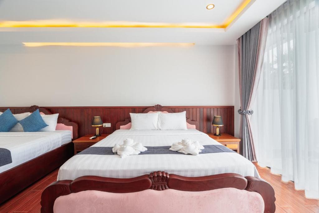 Deluxe Double Room room - Image 2