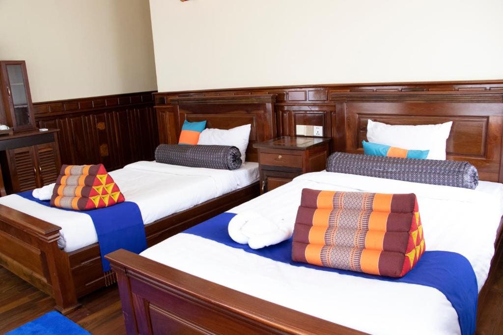 Deluxe Twin Room room - Image 1
