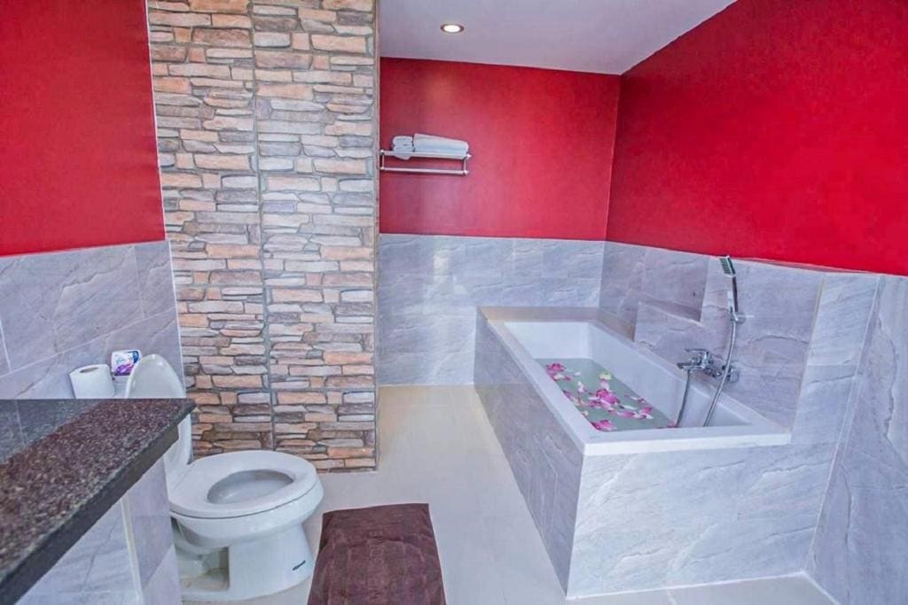 Deluxe Double Room with Balcony room - Image 1