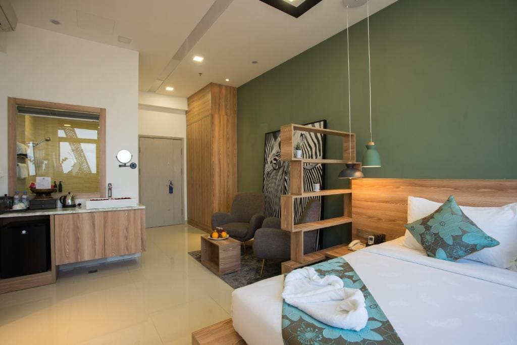 Deluxe Double Room - City View room - Image 2