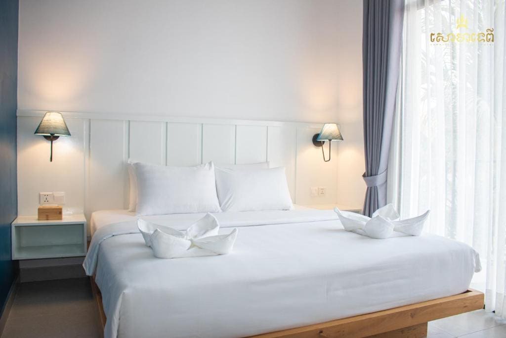 Double Room with Balcony room - Image 3