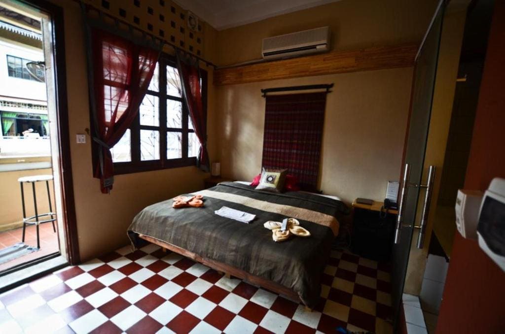 Superior Double Room with Balcony room - Image 2