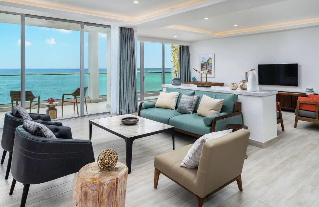One-Bedroom Suite with Ocean View room - Image 3