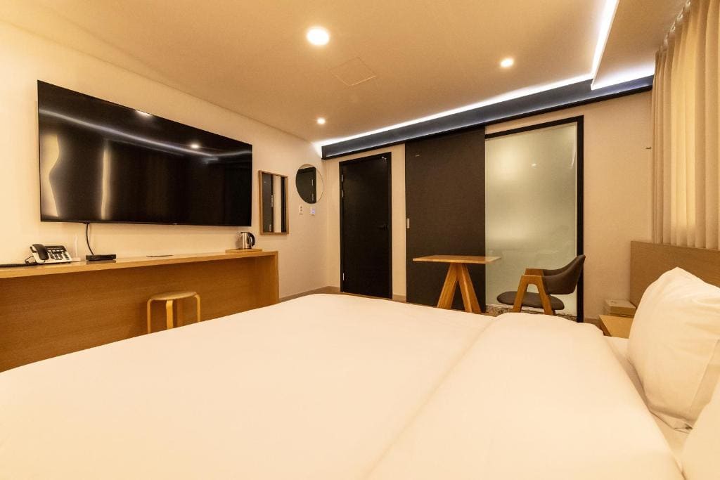 Business Double Room room - Image 2