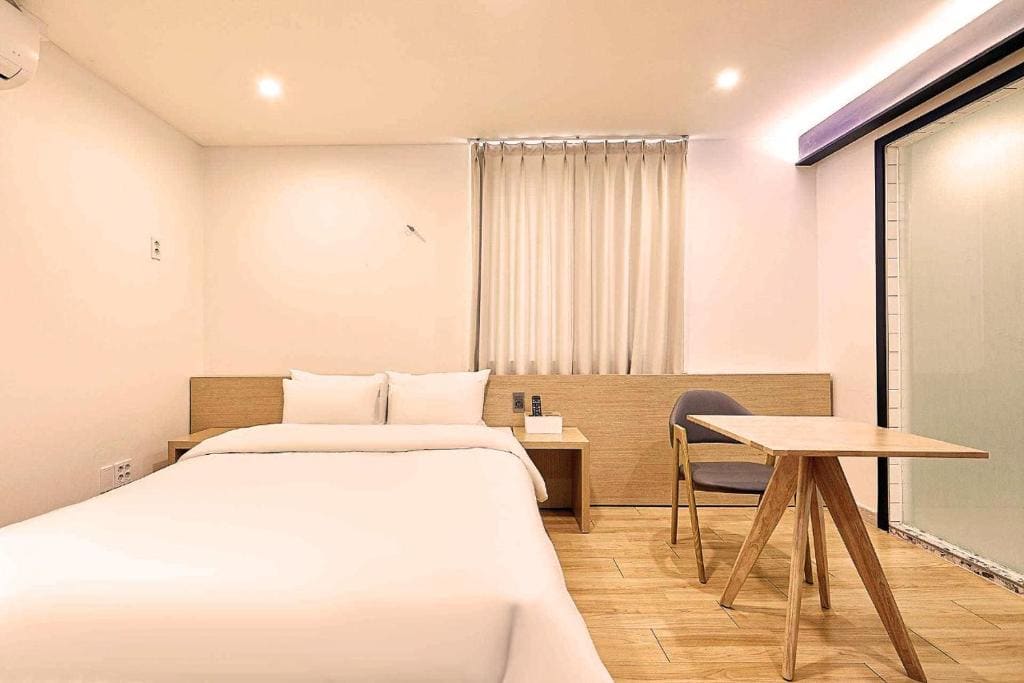 Standard Double Room room - Image 3