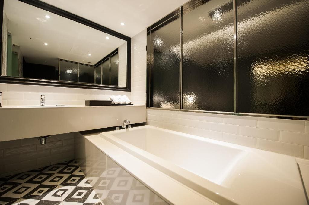 Deluxe Double Room room - Image 3