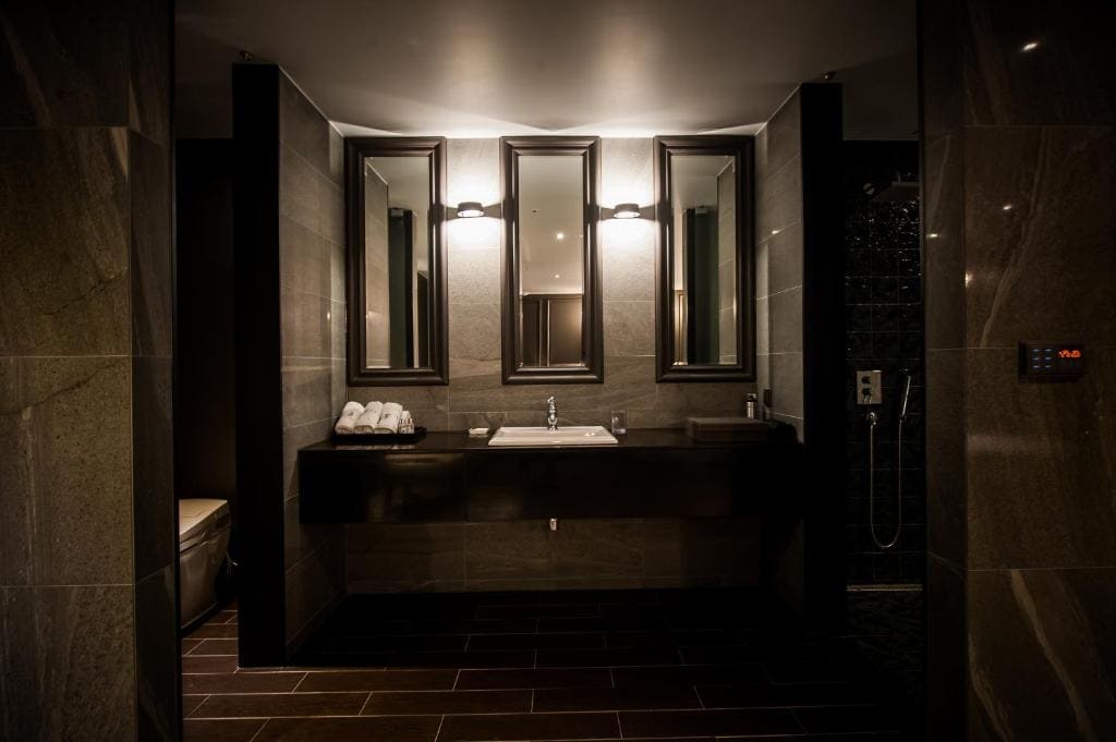 Deluxe Twin Room room - Image 2