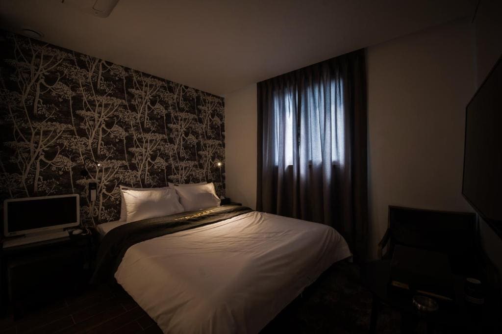 Standard Double Room room - Image 2