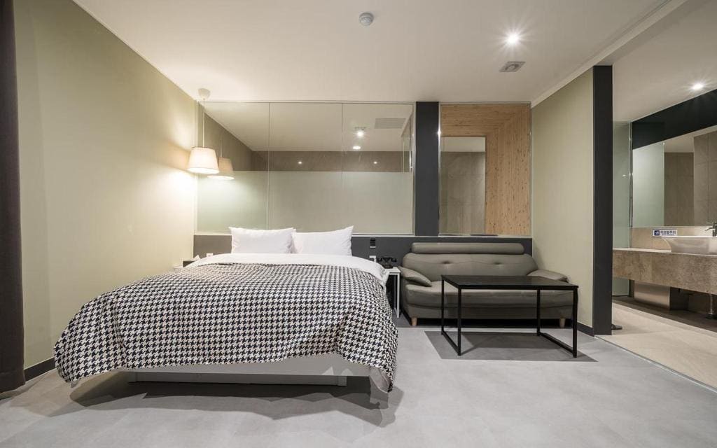 Luxury Sauna room - Image 3