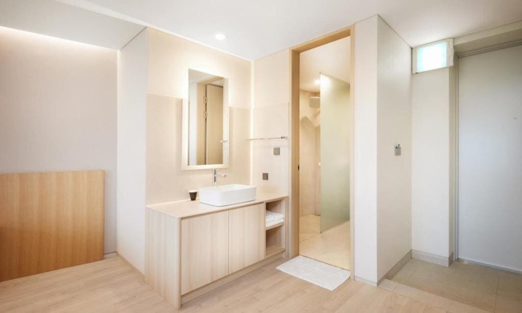 Deluxe Double or Twin Room room - Image 2