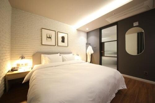 Deluxe Double Room room - Image 3