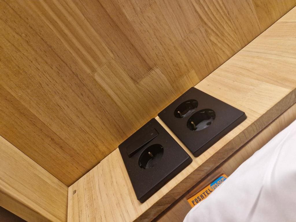 1 Bed in 8-Bed Female Dormitory - Random Bed room - Image 3