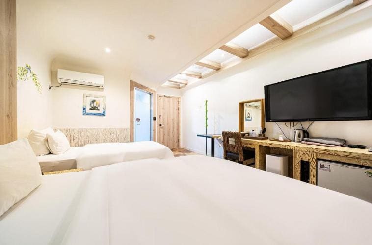 Standard Room room - Image 3