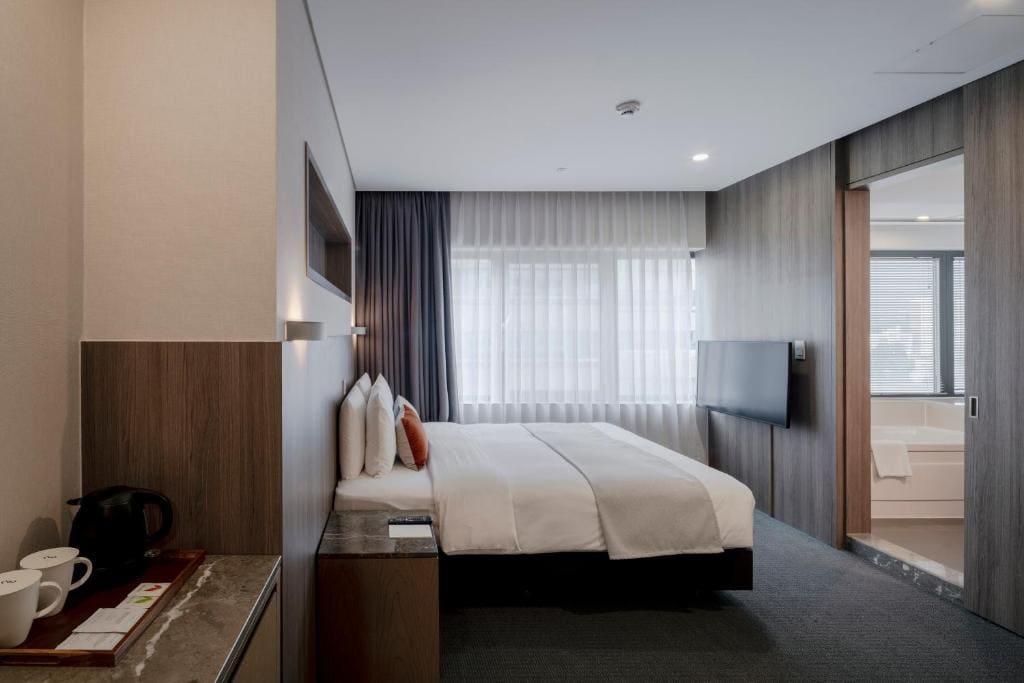 Deluxe Double Room (Breakfast 1+1) room - Image 1