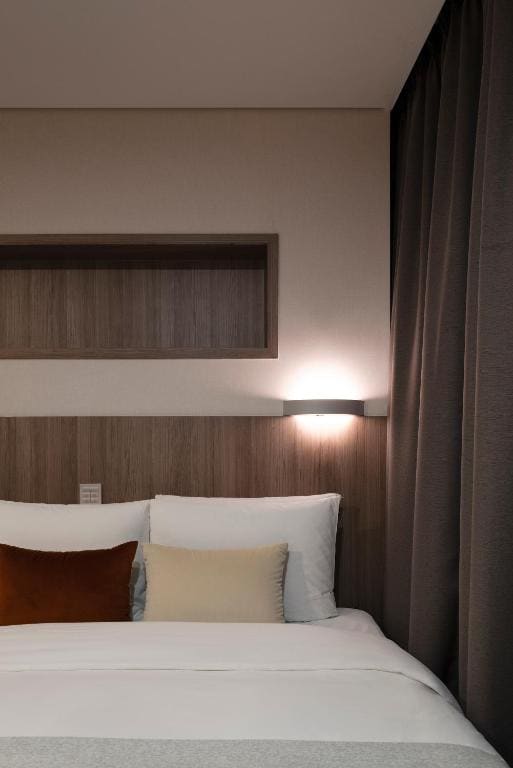 Deluxe Double Room (Breakfast 1+1) room - Image 2
