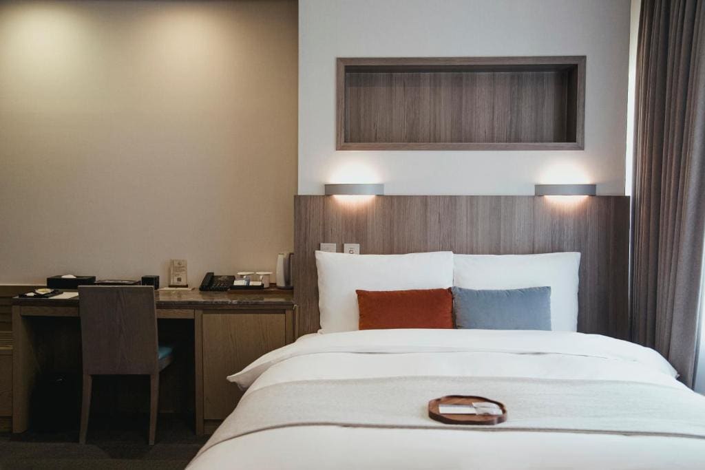 Queen Room - Disability Access room - Image 2