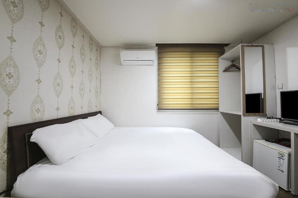 Double Room room - Image 3