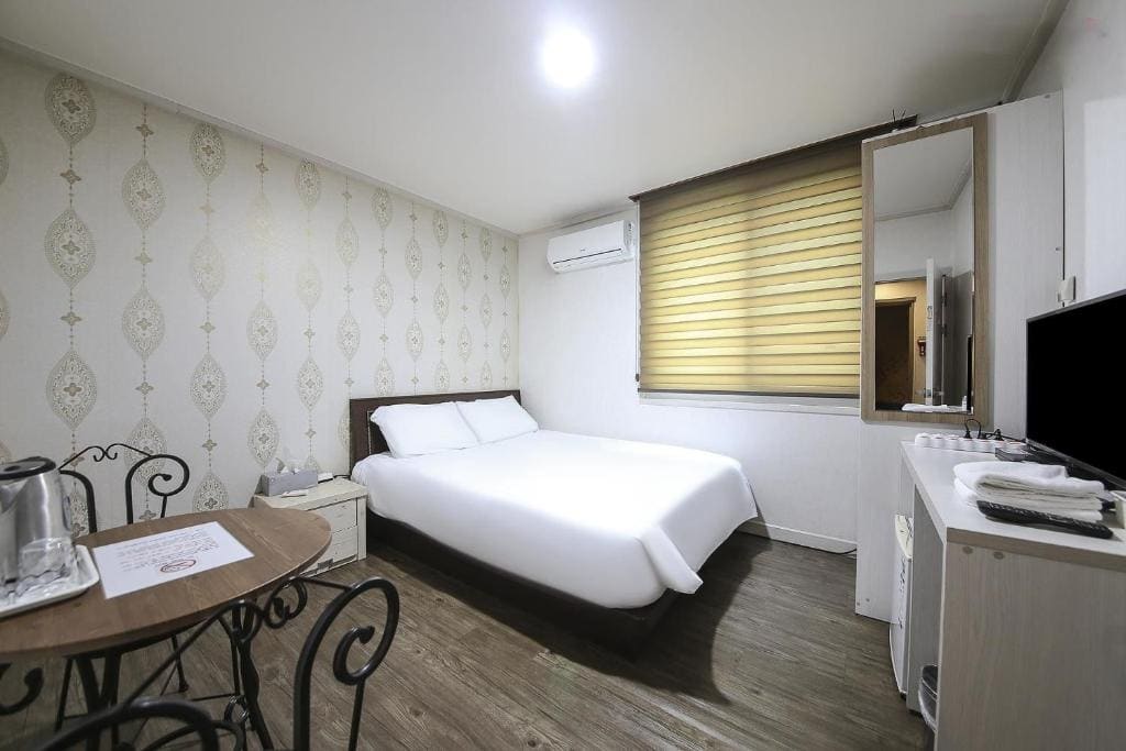 Double Room room - Image 1