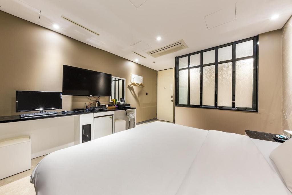 Deluxe Double Room room - Image 1