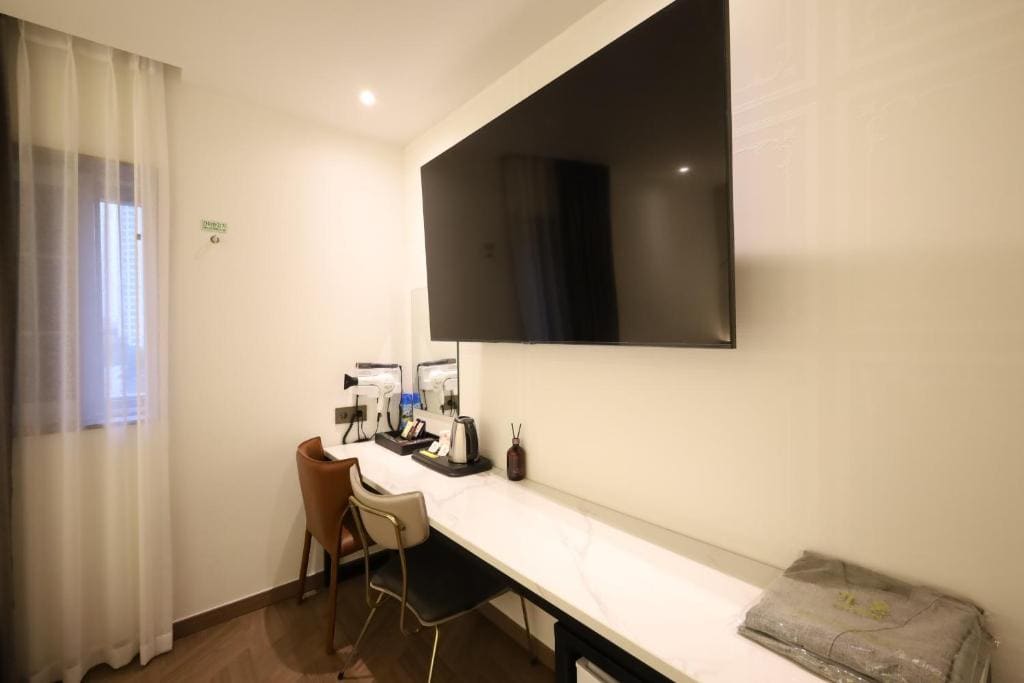Double or Twin Room room - Image 3