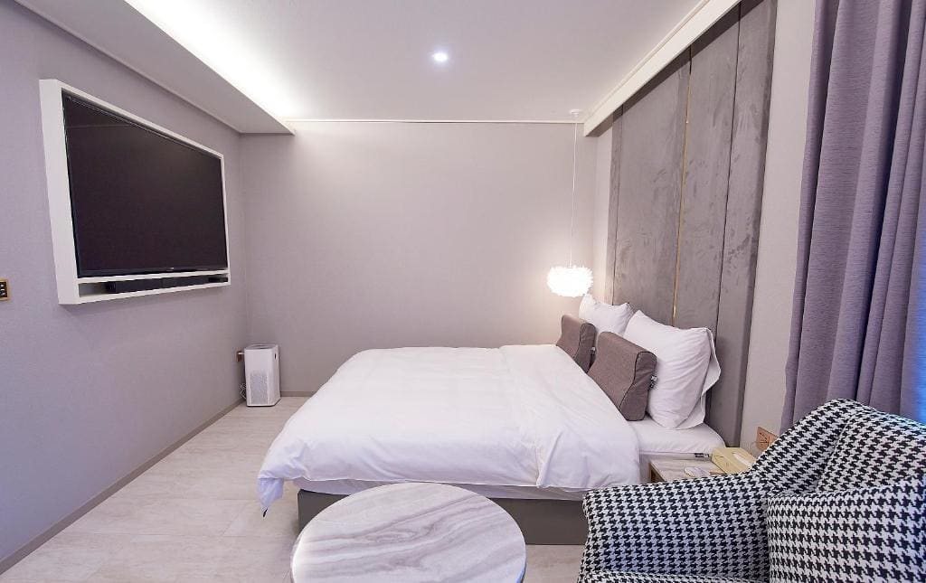 Deluxe Twin Room room - Image 3
