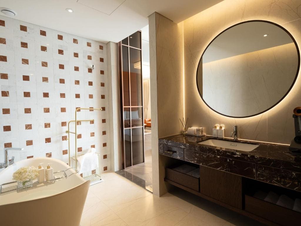 Royal Penthouse room - Image 2