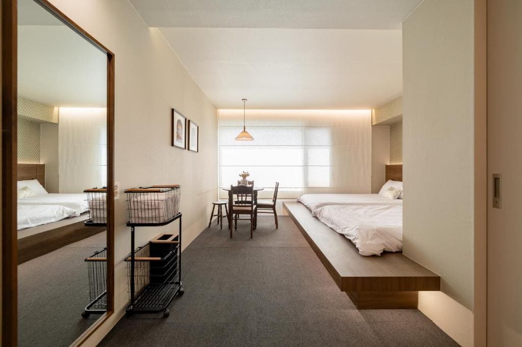 Deluxe Suite room - Image 2